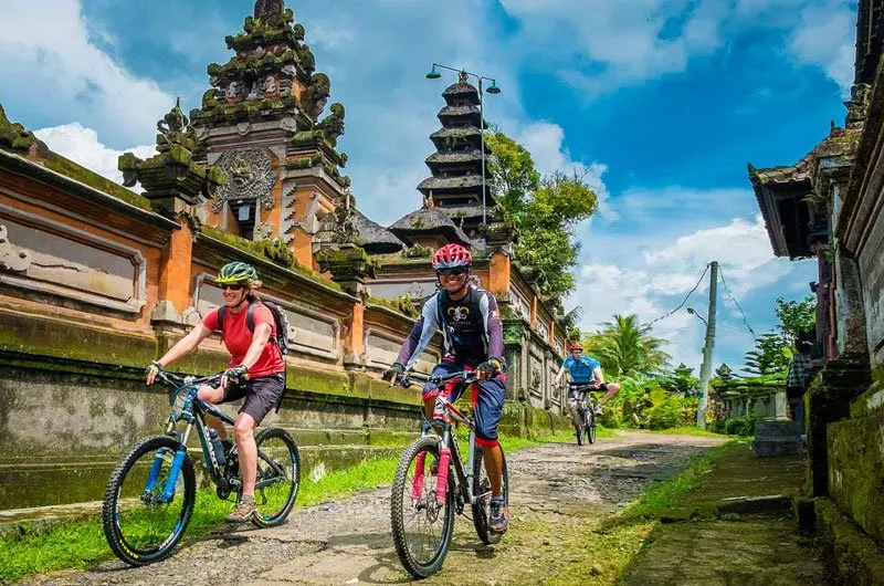 Campuhan Ridge Bike Tour